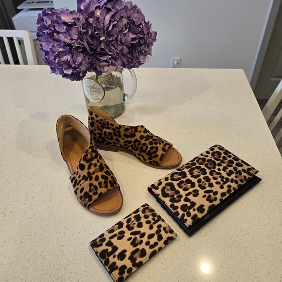Catherine Malandrino Leopard Print Women's Sandals And - Picture 1 of 8